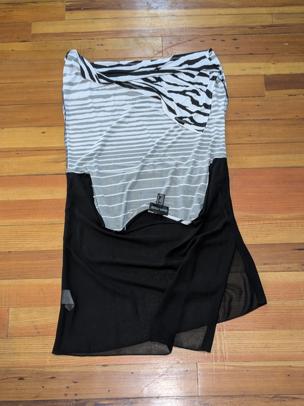 FRANK LYMAN DESIGN - SIZE 16 Zebra-Striped Tunic - Picture 9 of 16